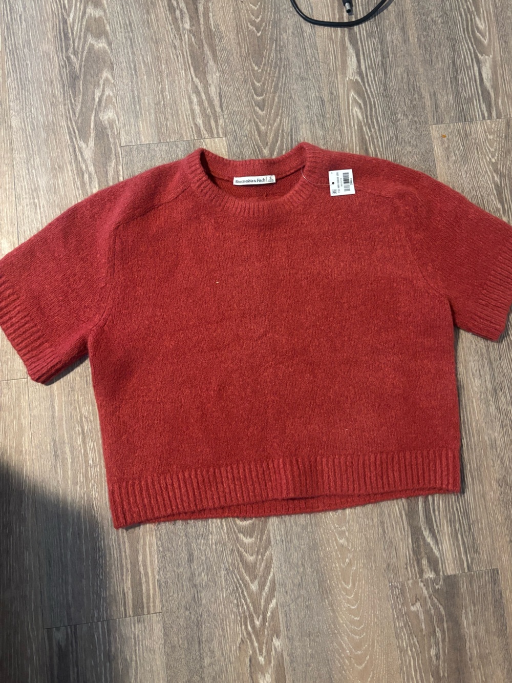 Abercrombie & Fitch women’s Crewneck short sleeve Sweater in Brick Red